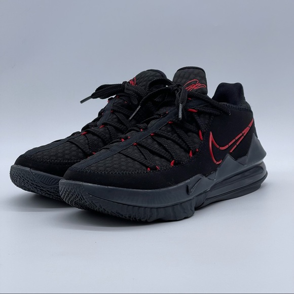 Nike LeBron 17 Low. - Picture 3 of 12